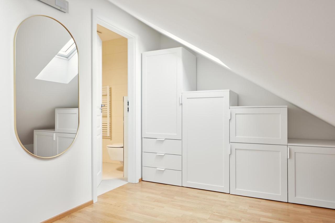 Bright Apartment In New Town By Prague Days Bagian luar foto