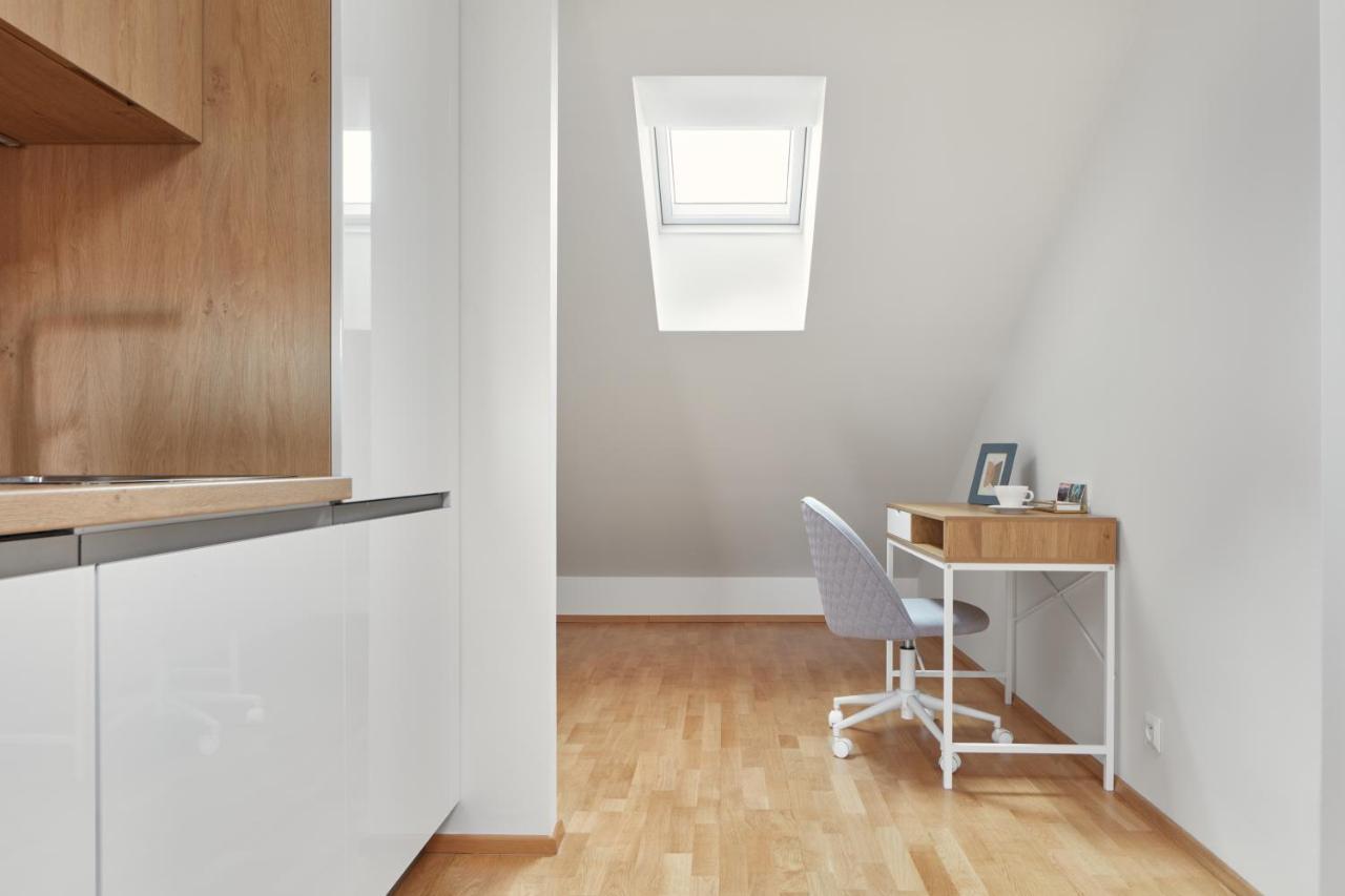 Bright Apartment In New Town By Prague Days Bagian luar foto